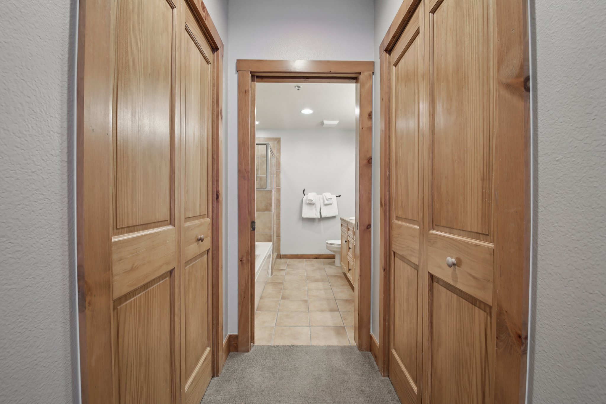 Trailhead Dr 3074-S2011-029.jpg