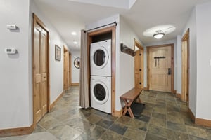 Trailhead Dr 3074-S2011-017.jpg