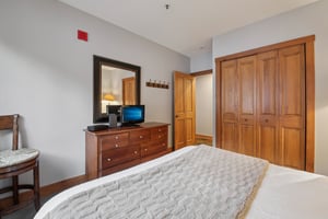 Trailhead Dr 3074-S2011-025.jpg