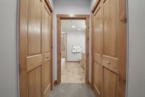 Trailhead Dr 3074-S2011-029.jpg