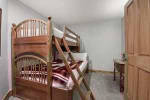 Trailhead Dr 3074-S2011-033.jpg