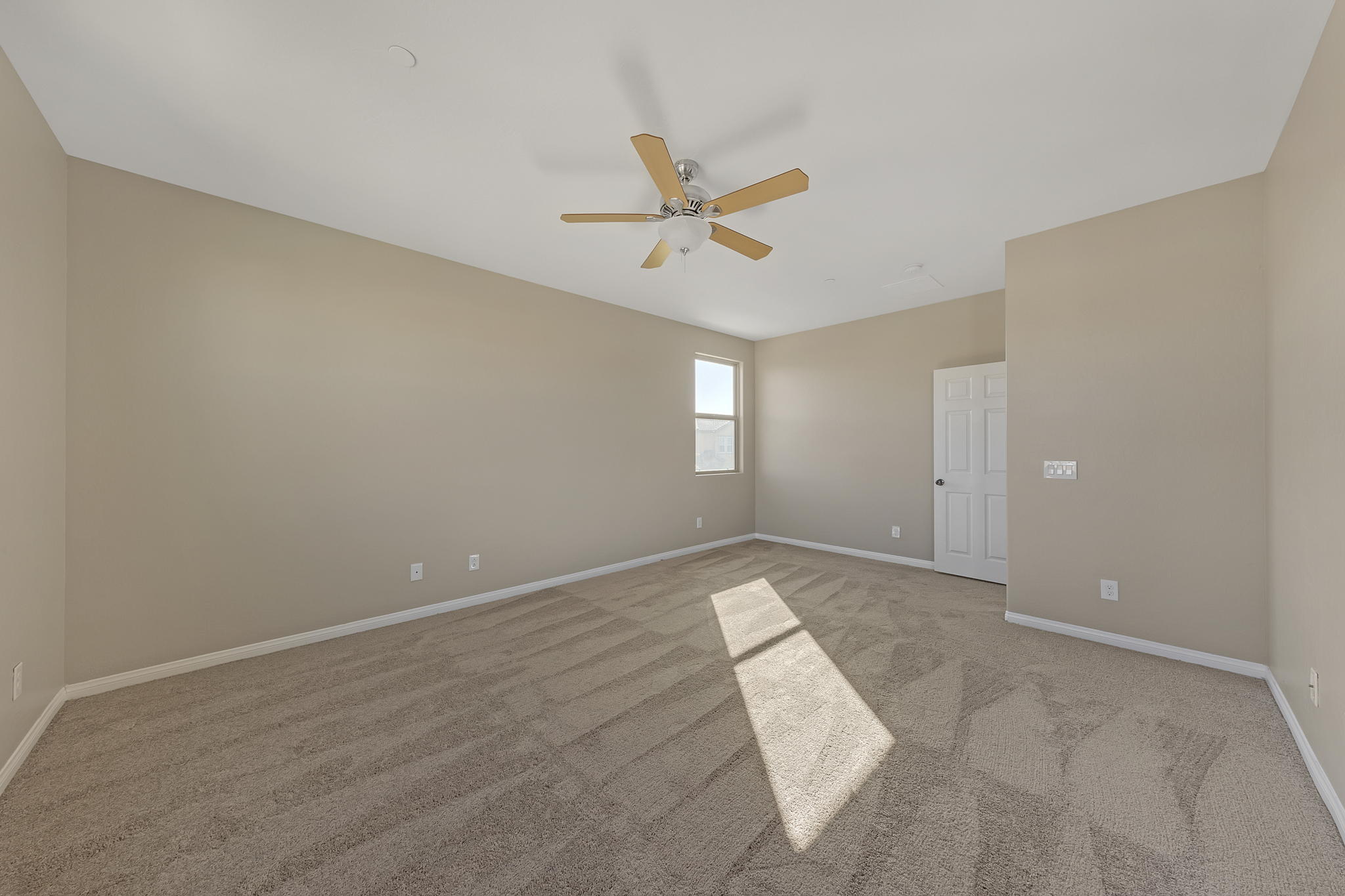 224 Via Santa Croce Ave, Henderson, NV 89011, USA Photo 28