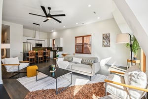 W North Ave-S2403-010.jpg