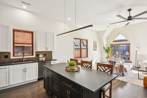 W North Ave-S2403-015.jpg