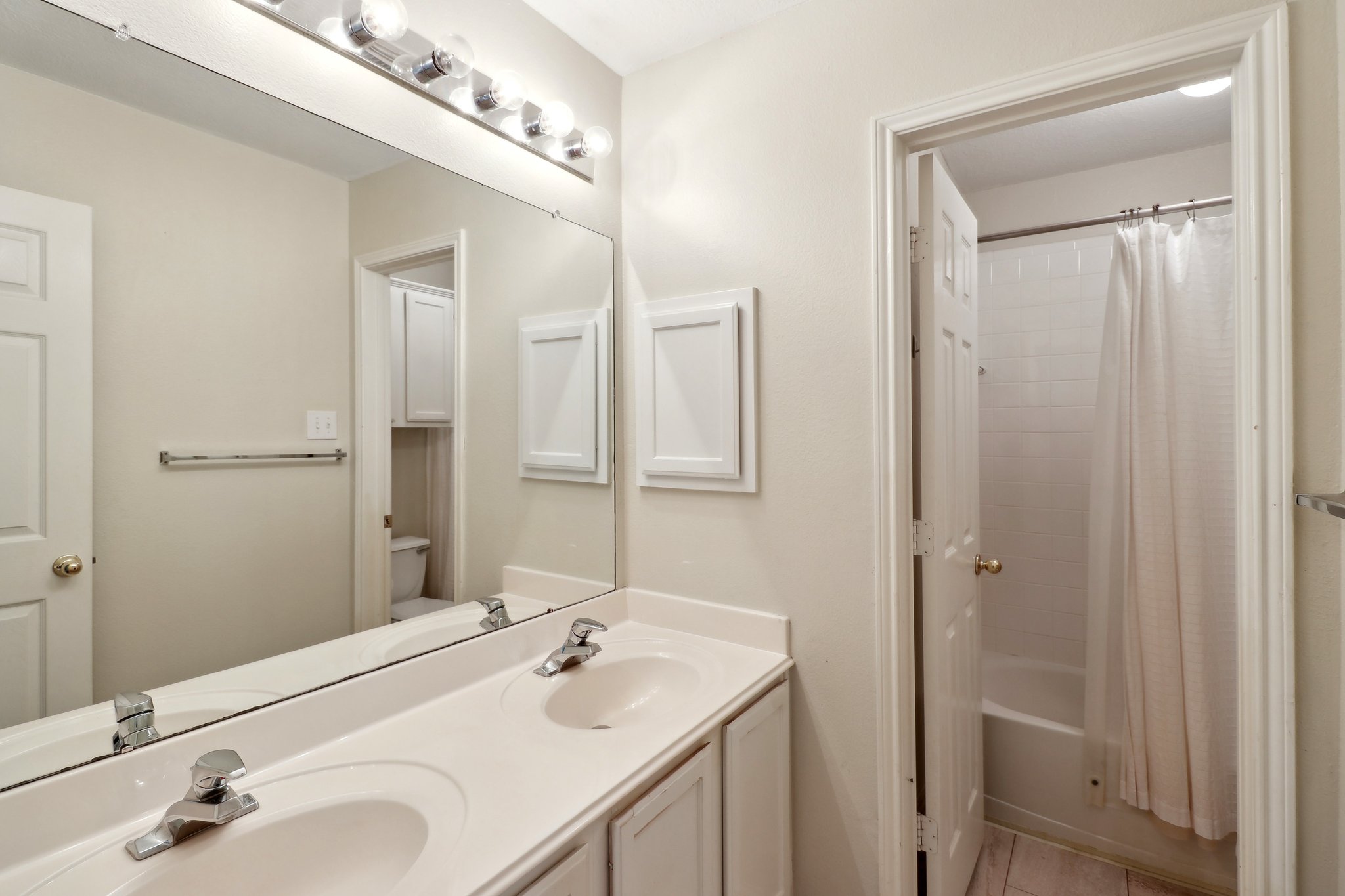 Silvermist Ln-0505-017.jpg