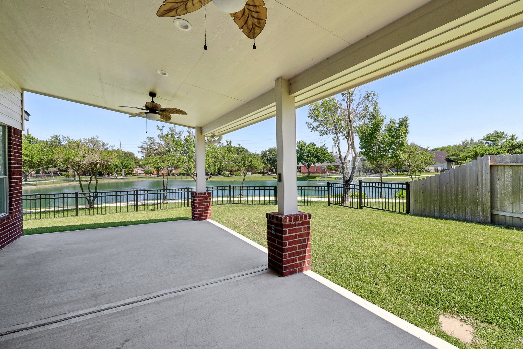 Silvermist Ln-0505-031.jpg