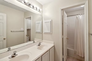 Silvermist Ln-0505-017.jpg