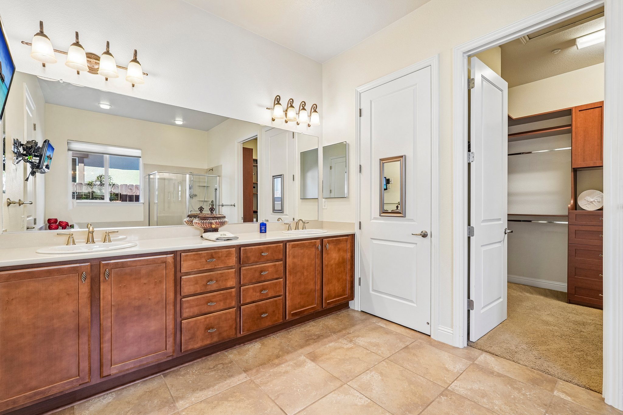 Coryton Ln-S2404-019.jpg