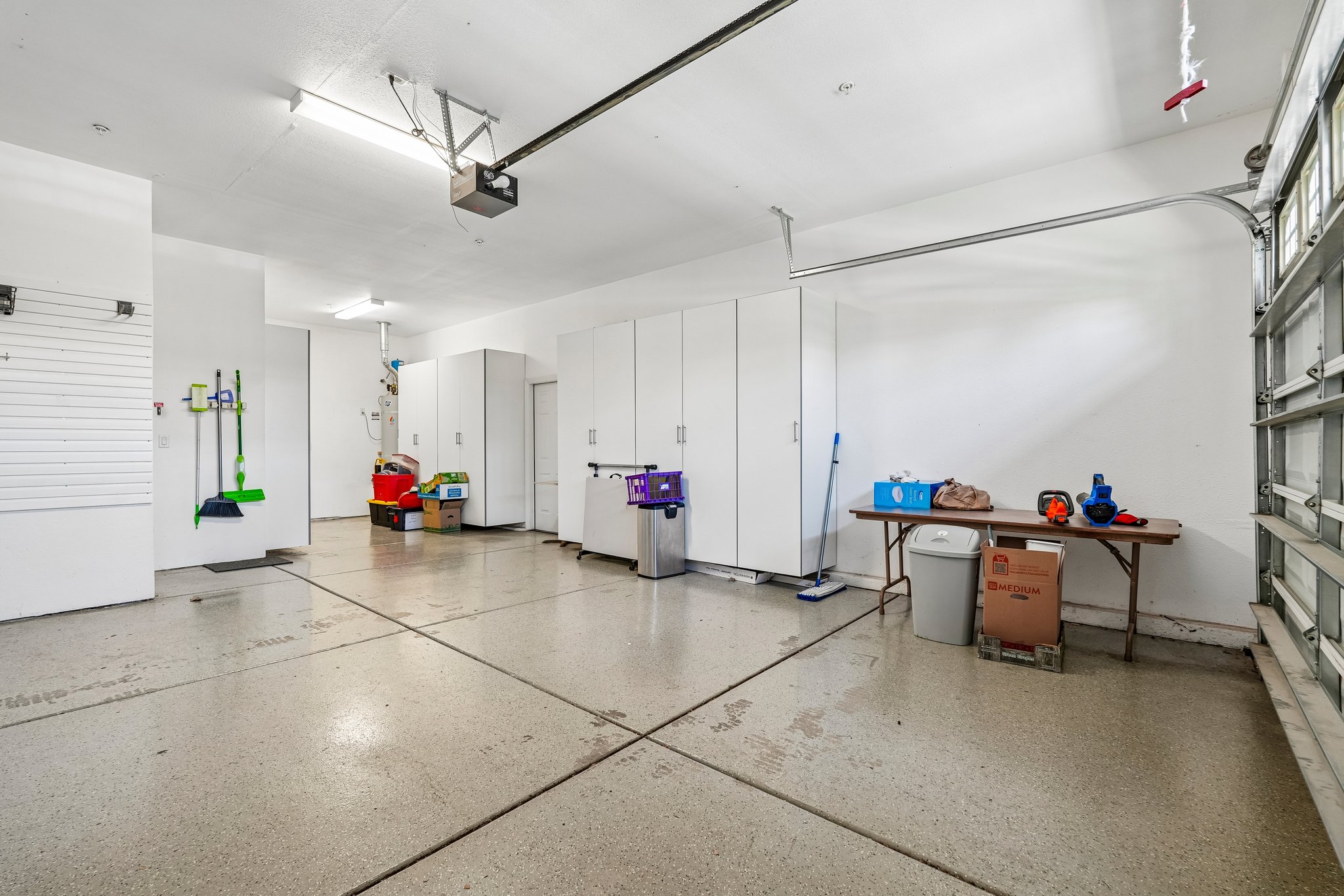 Coryton Ln-S2404-028.jpg