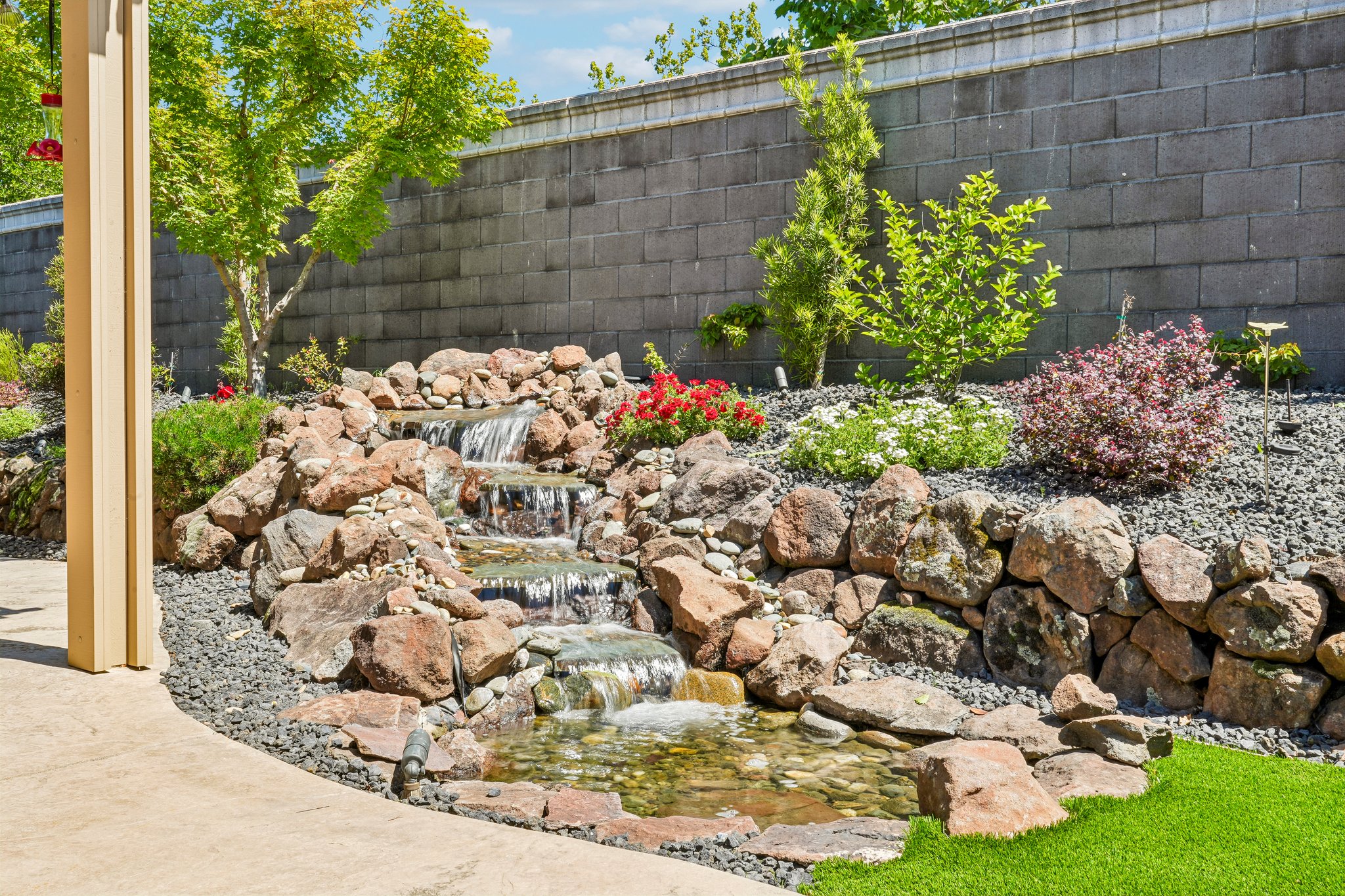 Coryton Ln-S2404-033.jpg