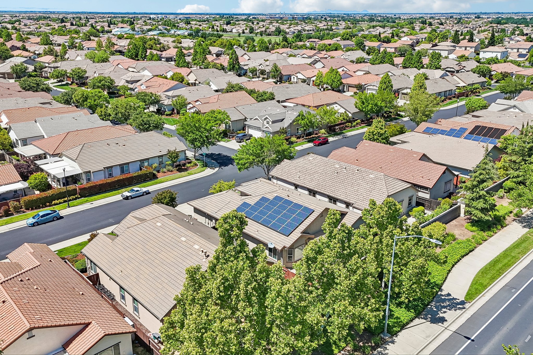 Coryton Ln-S2404-043.jpg