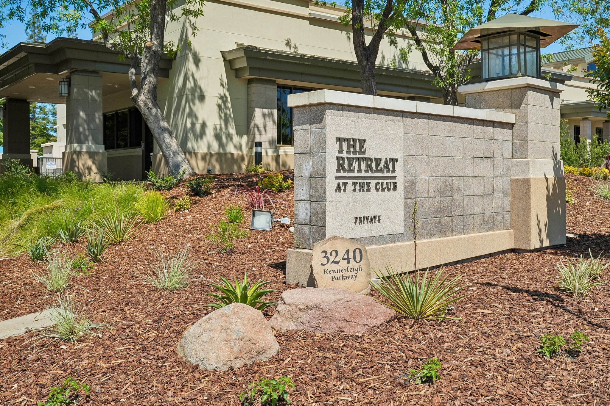 Coryton Ln-2404-901.jpg