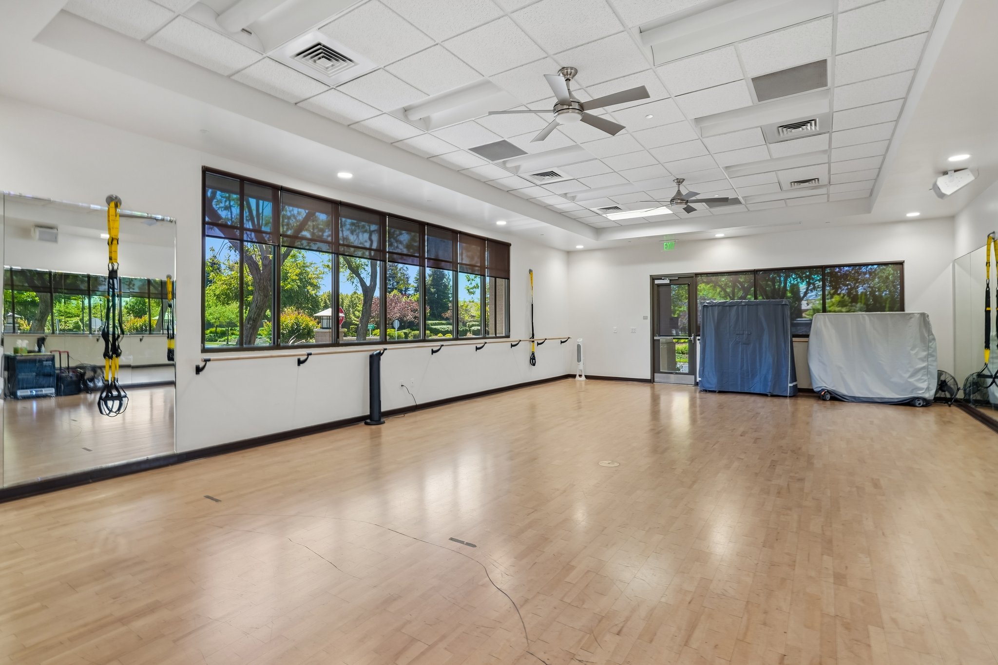 Coryton Ln-2404-907.jpg