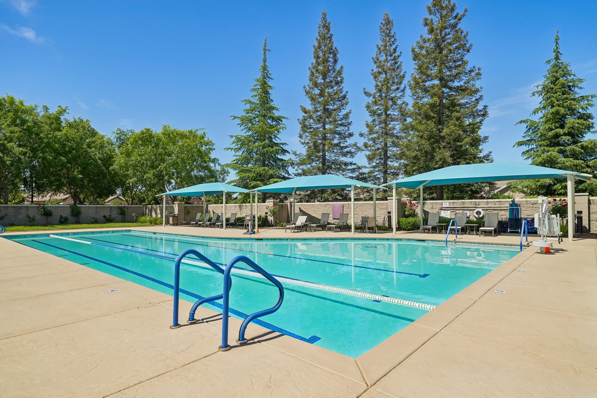 Coryton Ln-2404-910.jpg