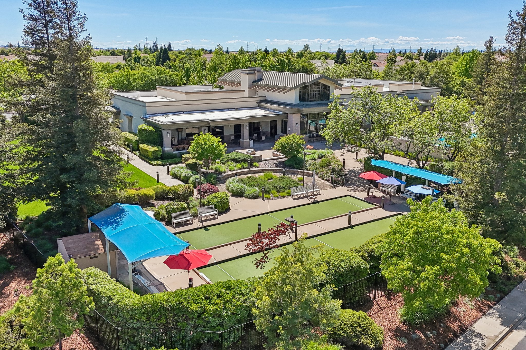 Coryton Ln-2404-911.jpg