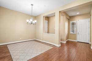 Coryton Ln-S2404-008.jpg