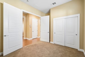 Coryton Ln-S2404-023.jpg