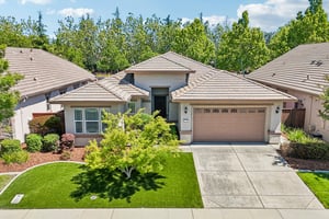 Coryton Ln-S2404-034.jpg