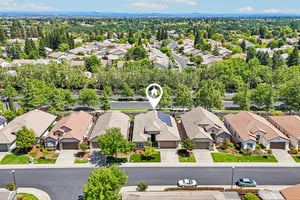 Coryton Ln-S2404-039.jpg