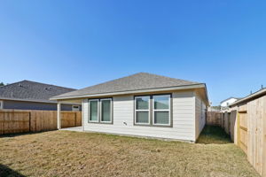 Houston - Landing Meadows - 22410 Aster Wy Ln New Caney, TX 77357 - 030