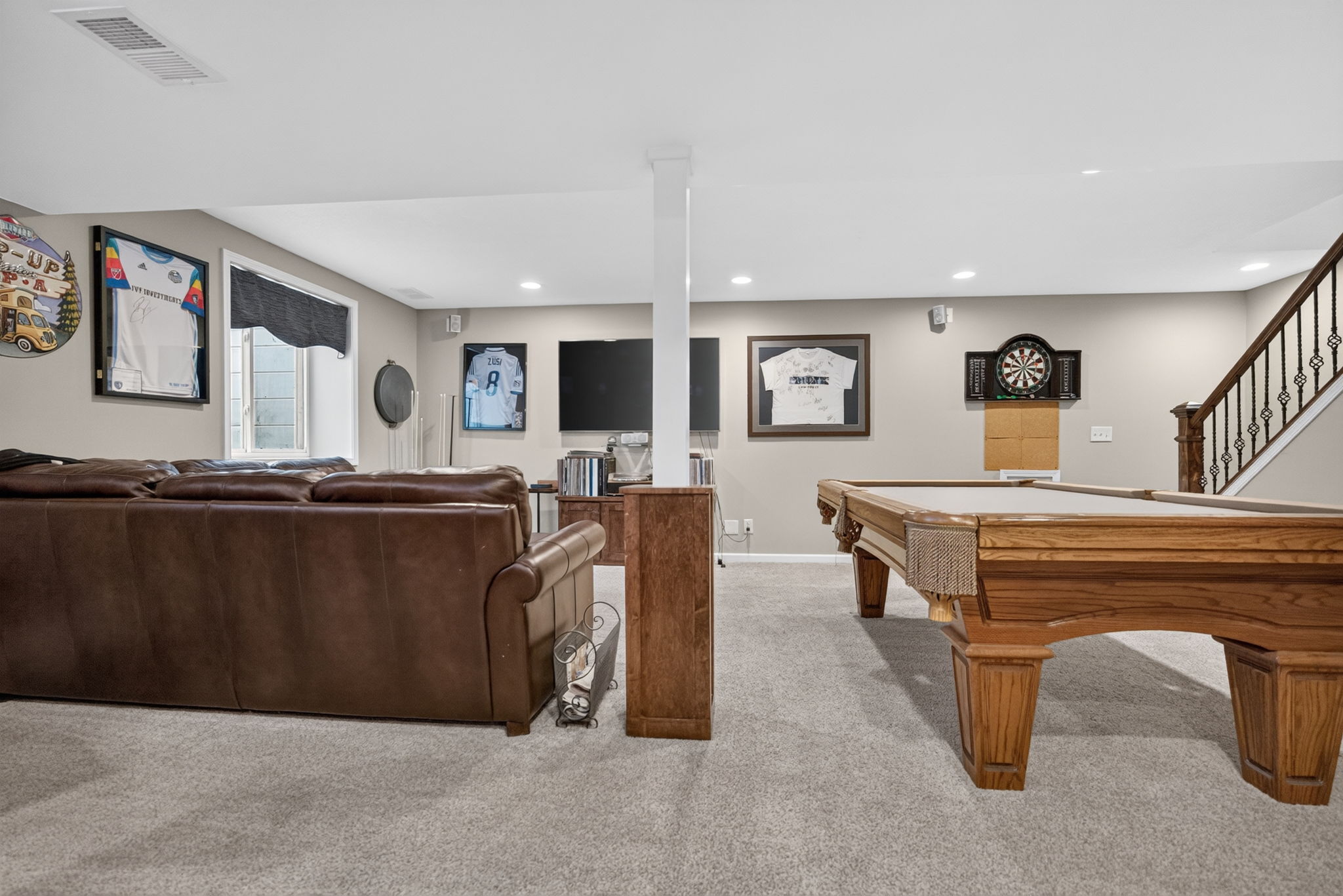  Photo 47