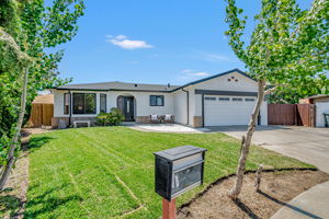 003_2242 Westwood Ct  Pittsburg