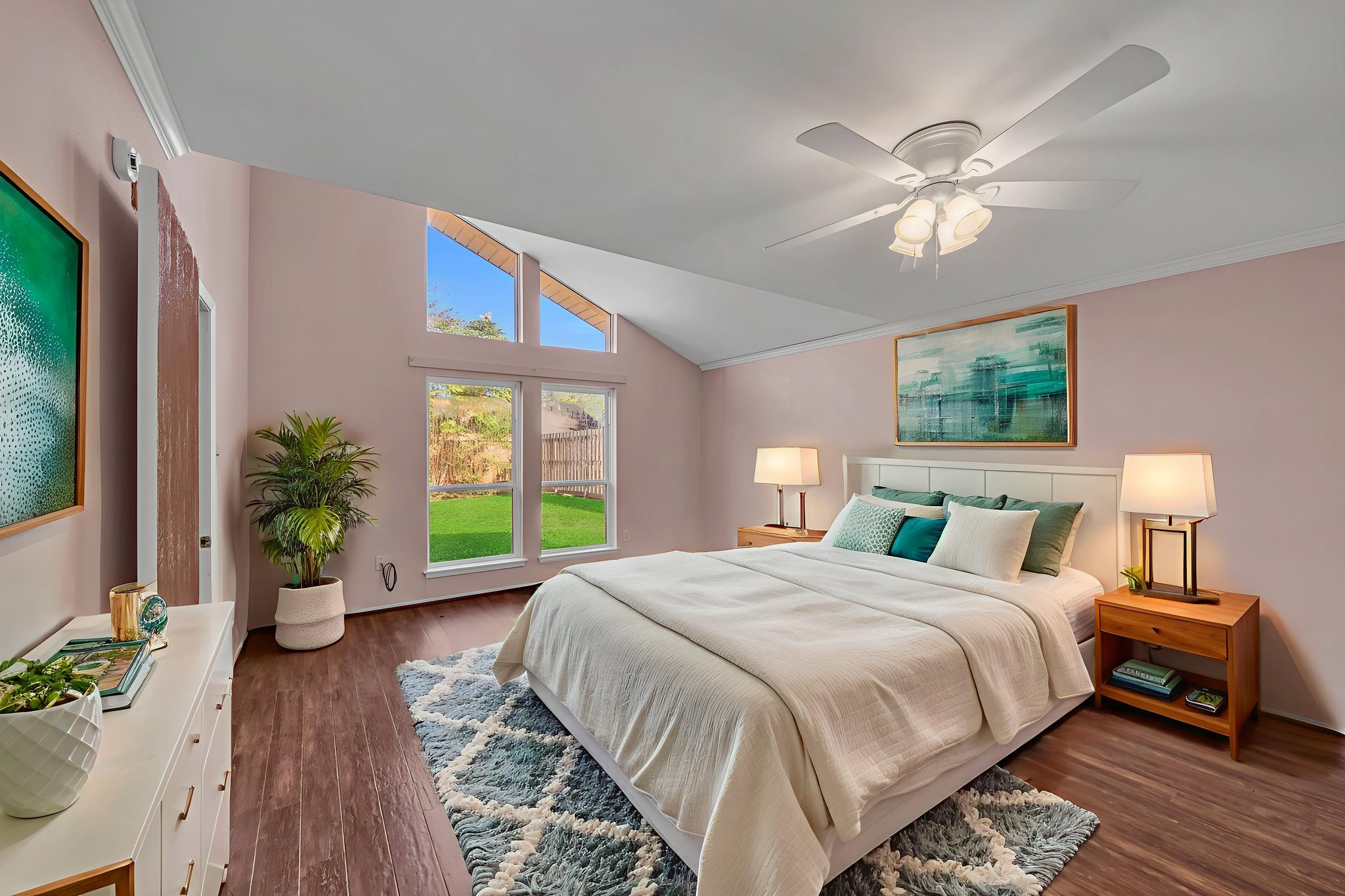 AR700081 virtually staged.jpeg