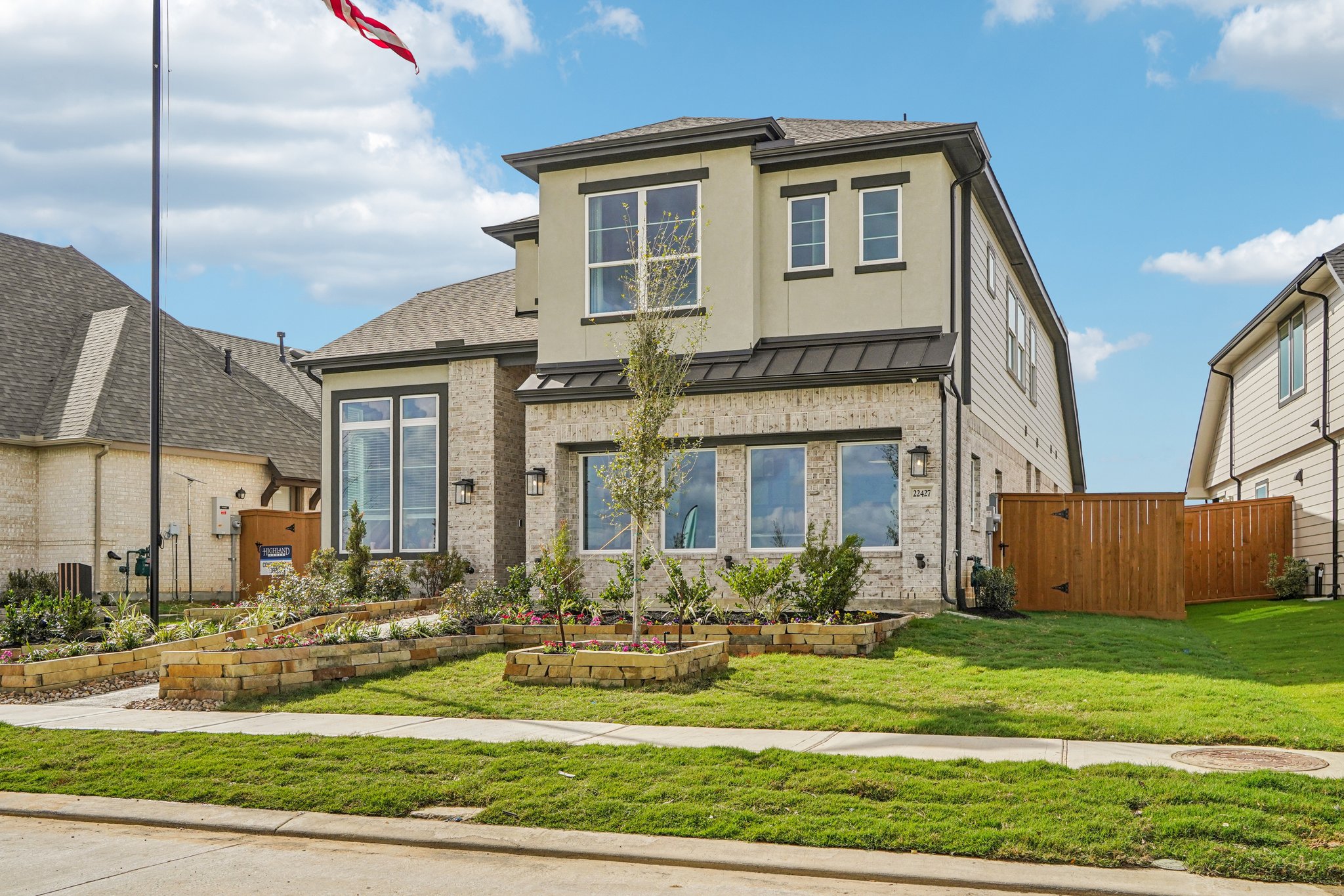 Sawyer Mountain Dr-S0603-003.jpg