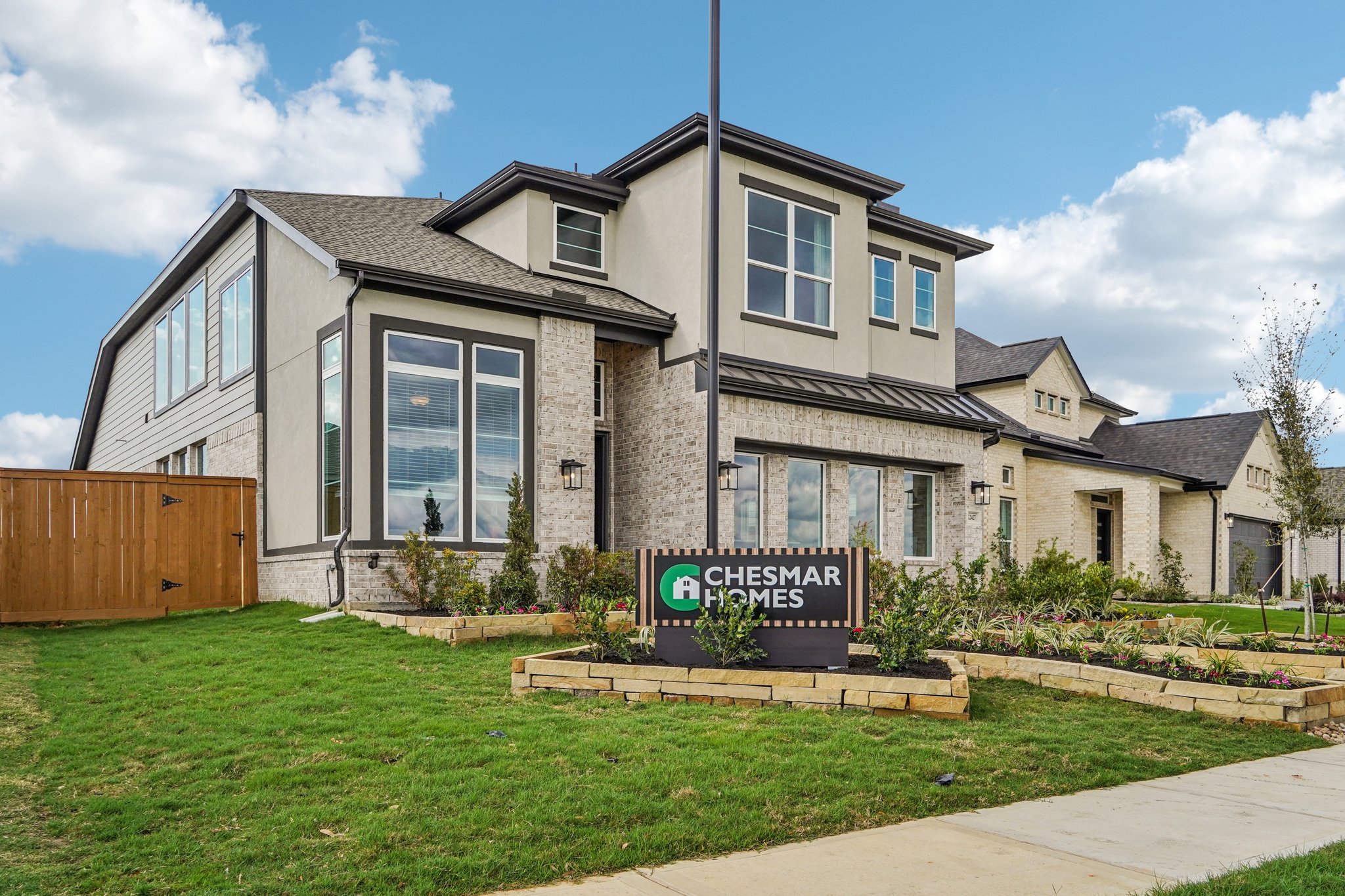 Sawyer Mountain Dr-S0603-004.jpg