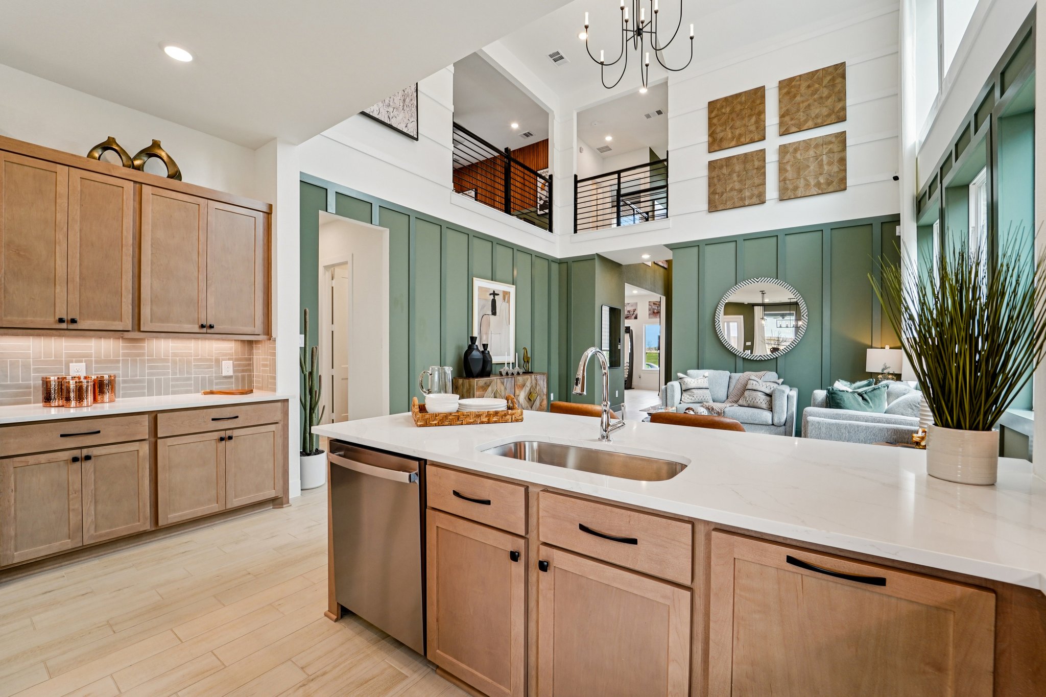 Sawyer Mountain Dr-S0603-012.jpg