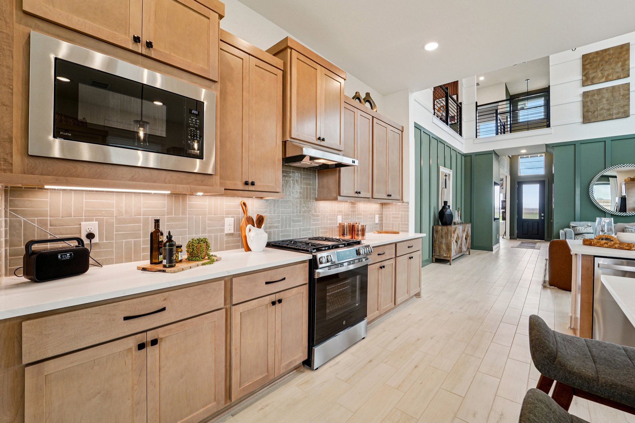 Sawyer Mountain Dr-S0603-013.jpg