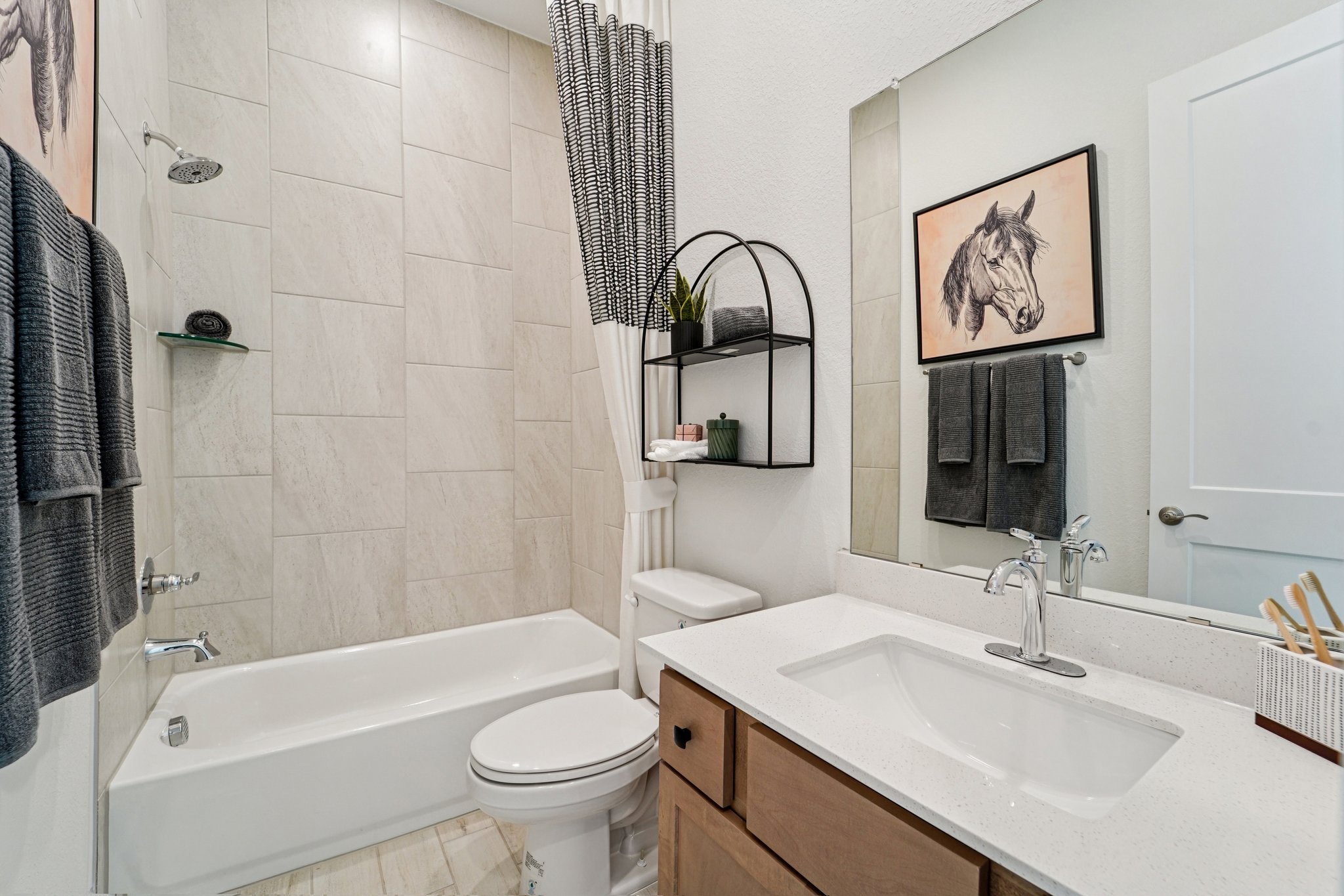 Sawyer Mountain Dr-S0603-027.jpg