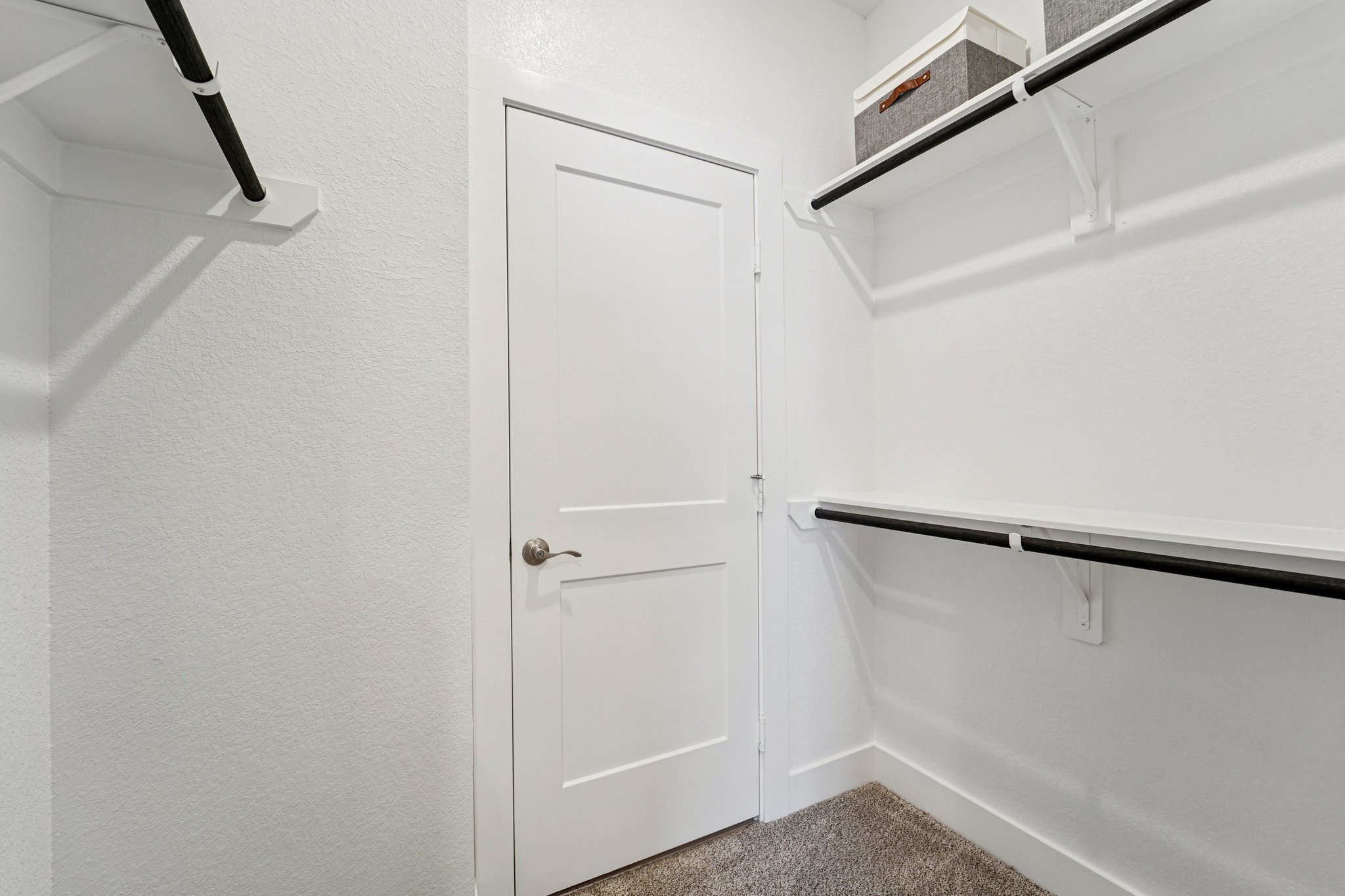 Sawyer Mountain Dr-S0603-037.jpg