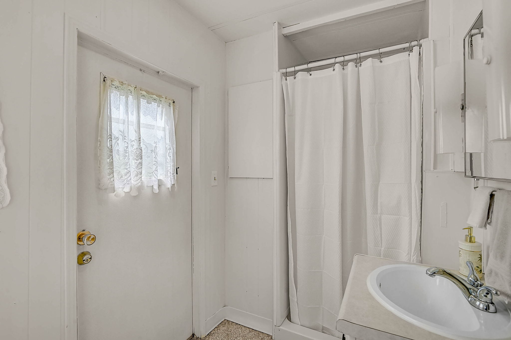 2243 Palazza Dr-8