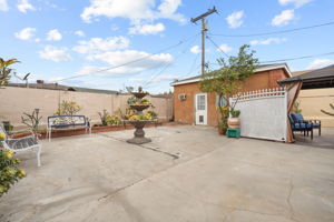  Photo 8