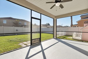 Screened-in Porch