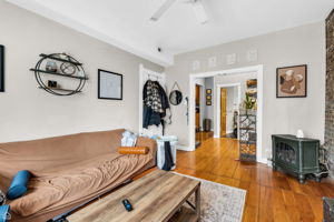 2246 W Palmer St - Unit 2_002