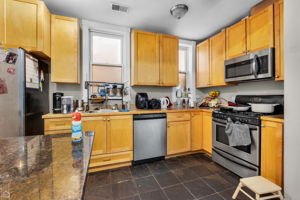 2246 W Palmer St - Unit 2_006