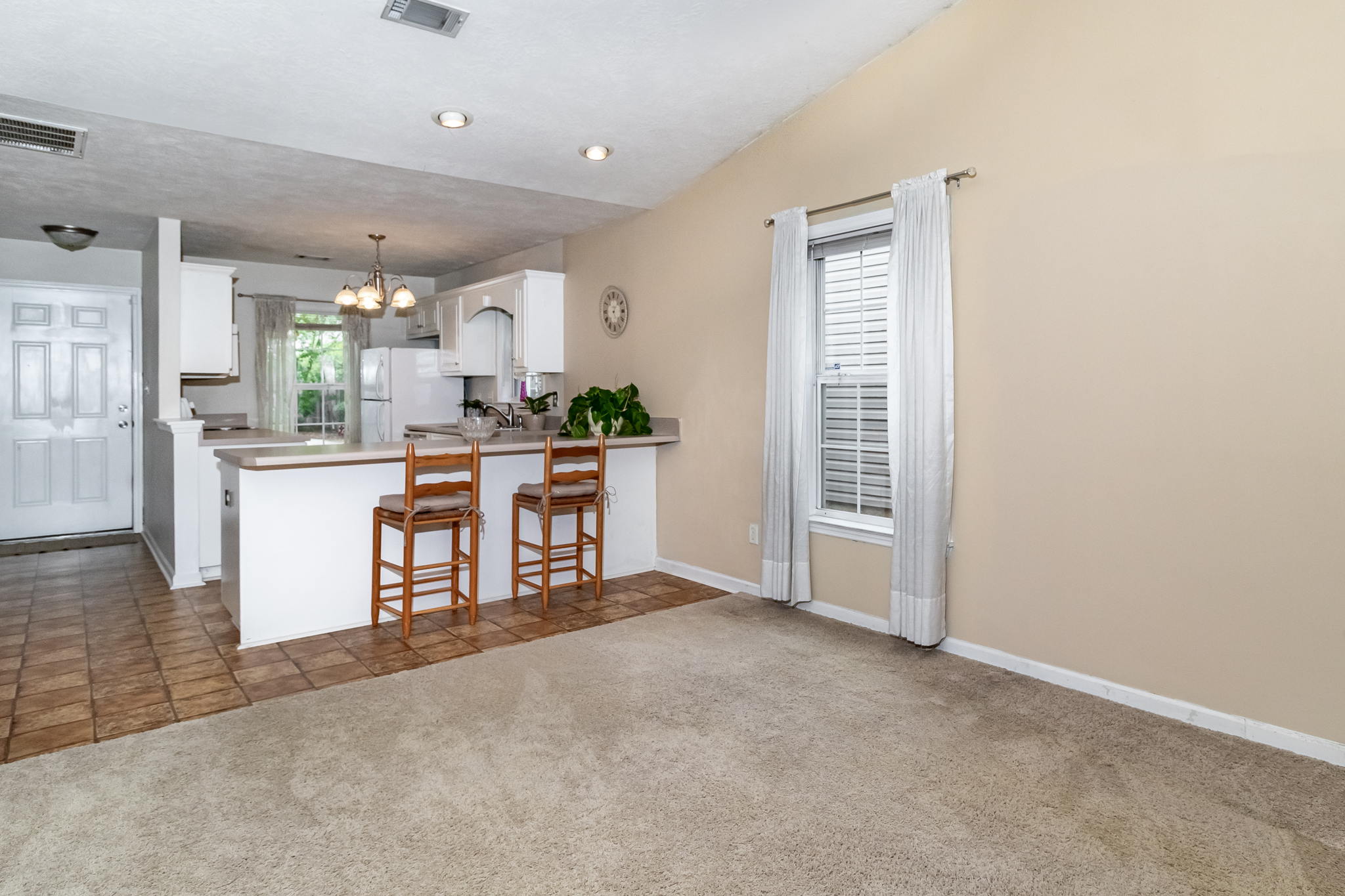 Dining Room/Kitchen