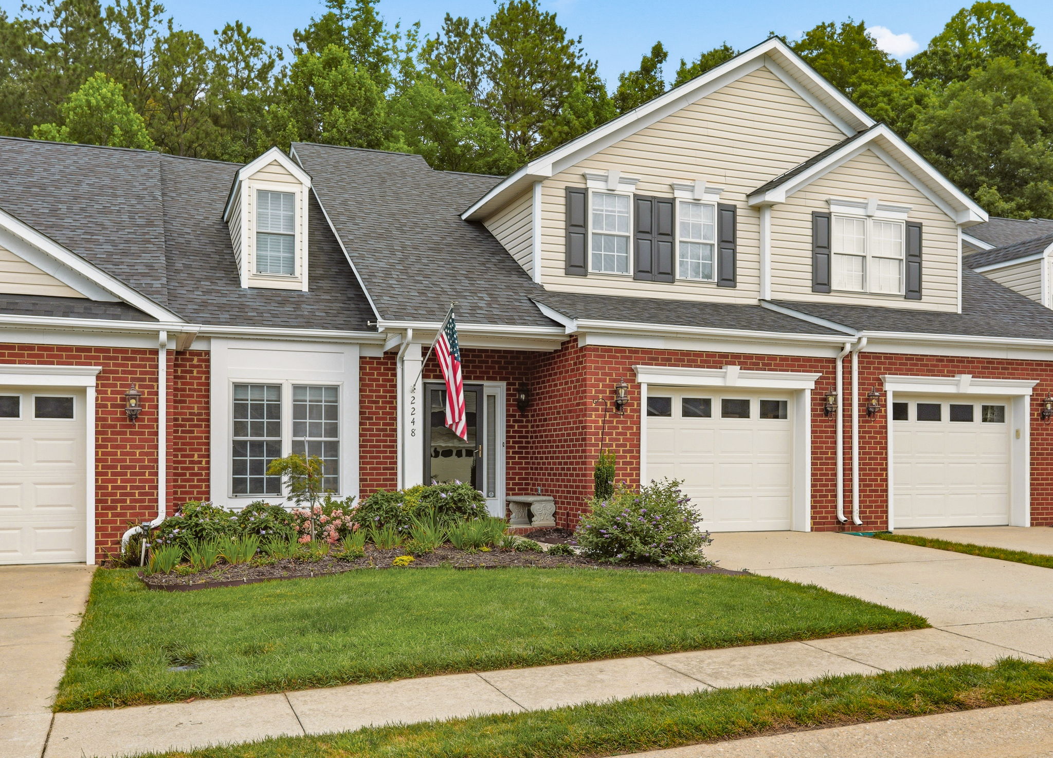 01-Exterior Front