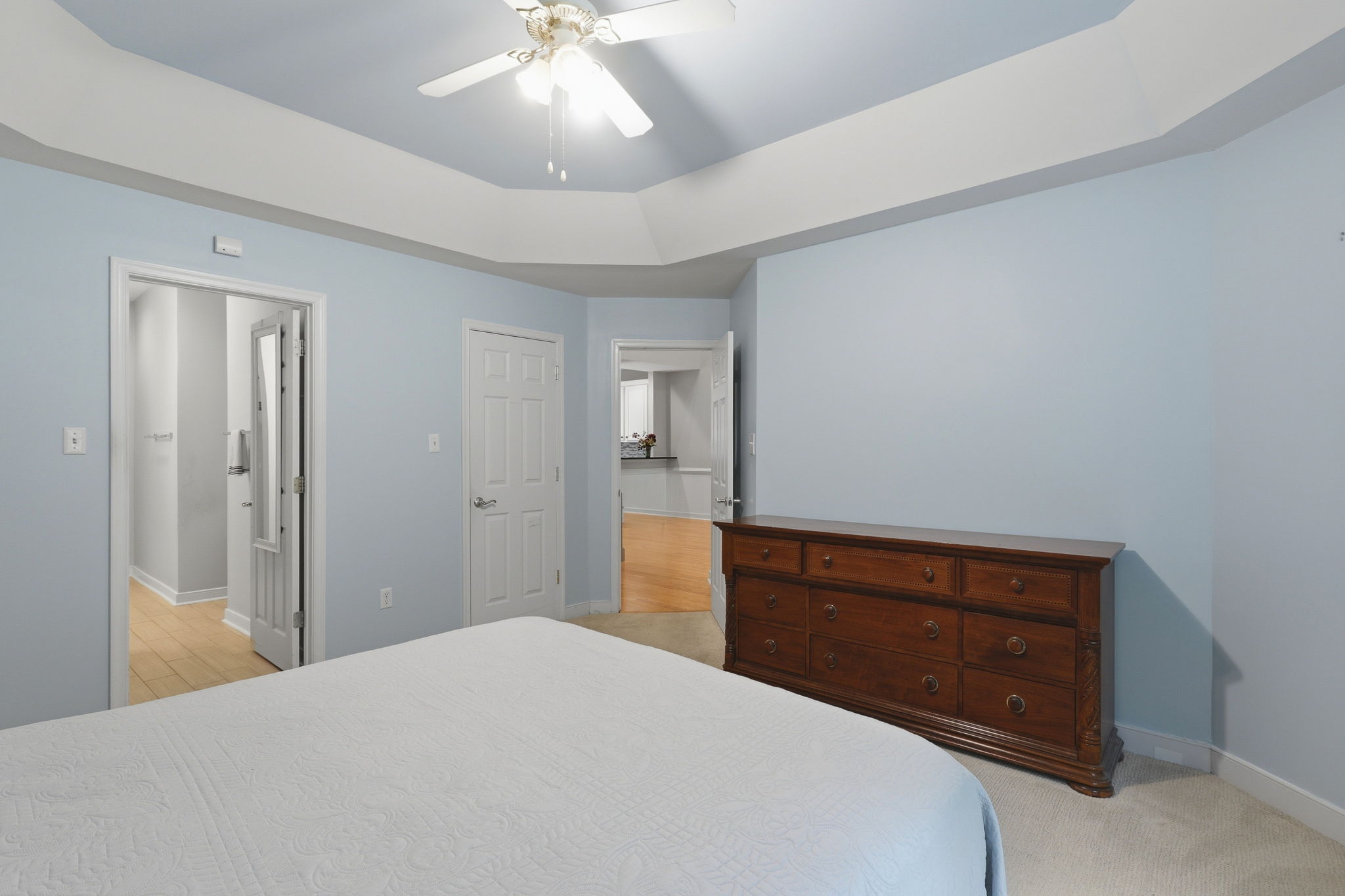 17-Primary Bedroom