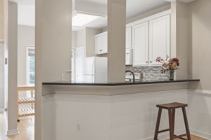 09-Kitchen