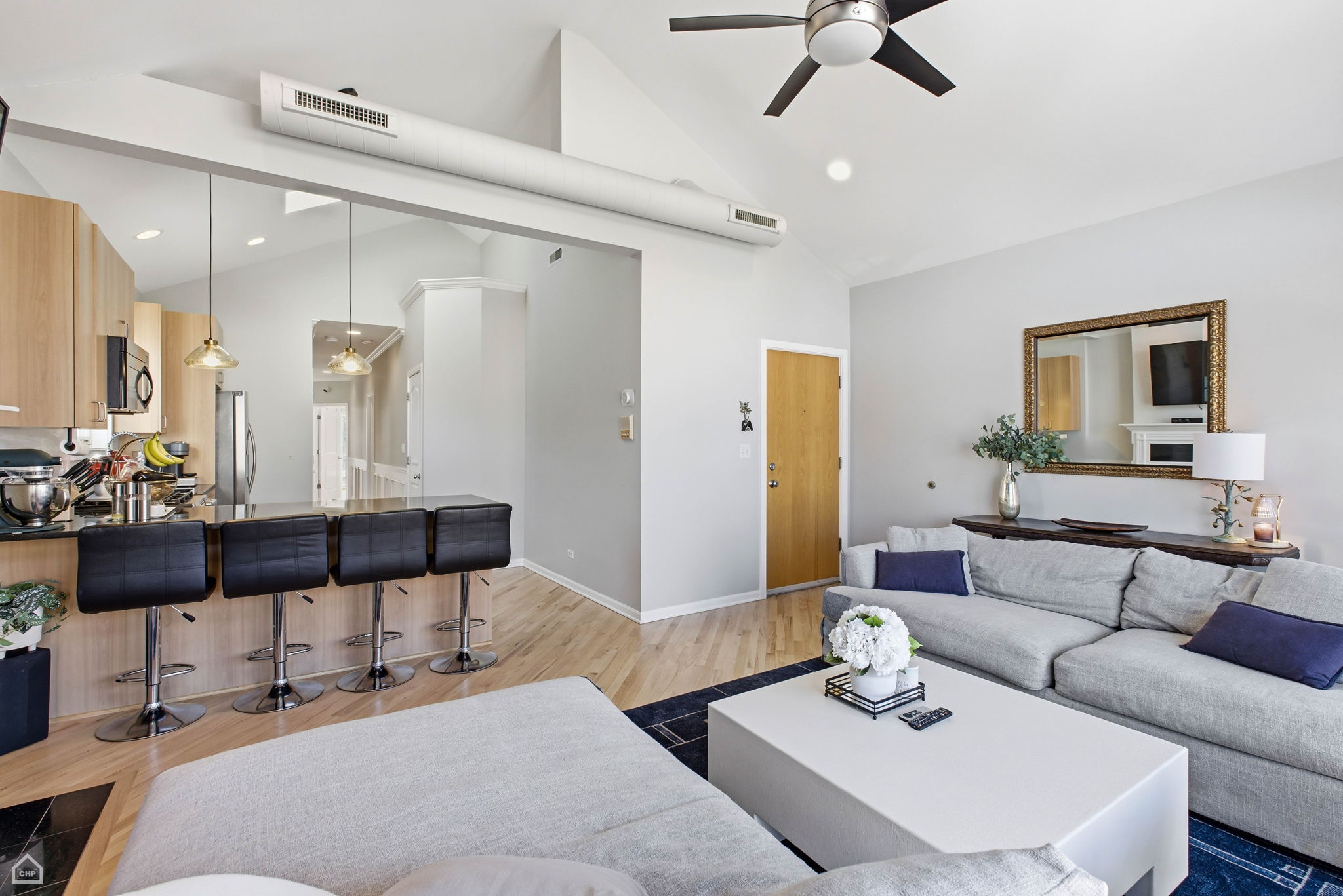 2249 W Foster Ave 3 - Brady Miller_CHP2026_006