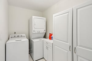3rd St-S1608-025.jpg