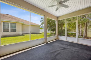 Screened-in Porch