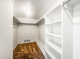BR1 Closet - IMG_3771