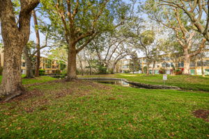 Community Back Lake - 495A0496