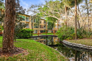 Community Back Lake - 495A0499