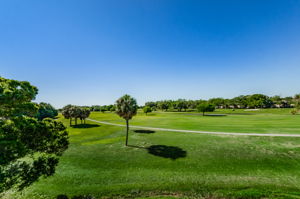 Penthouse Greens Golf Course1