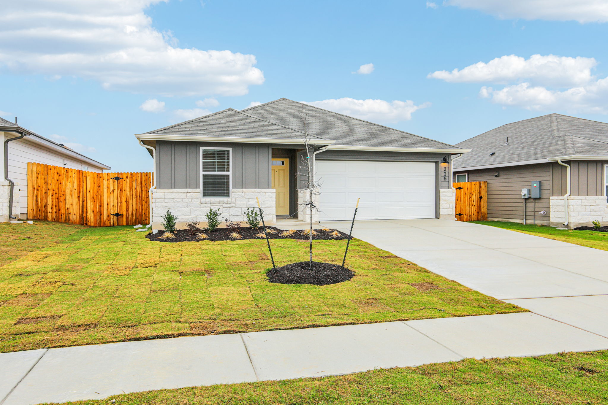 Austin - Eastern Wells - 225 Little Grn Trl, Jarrell, TX 76537 - 003